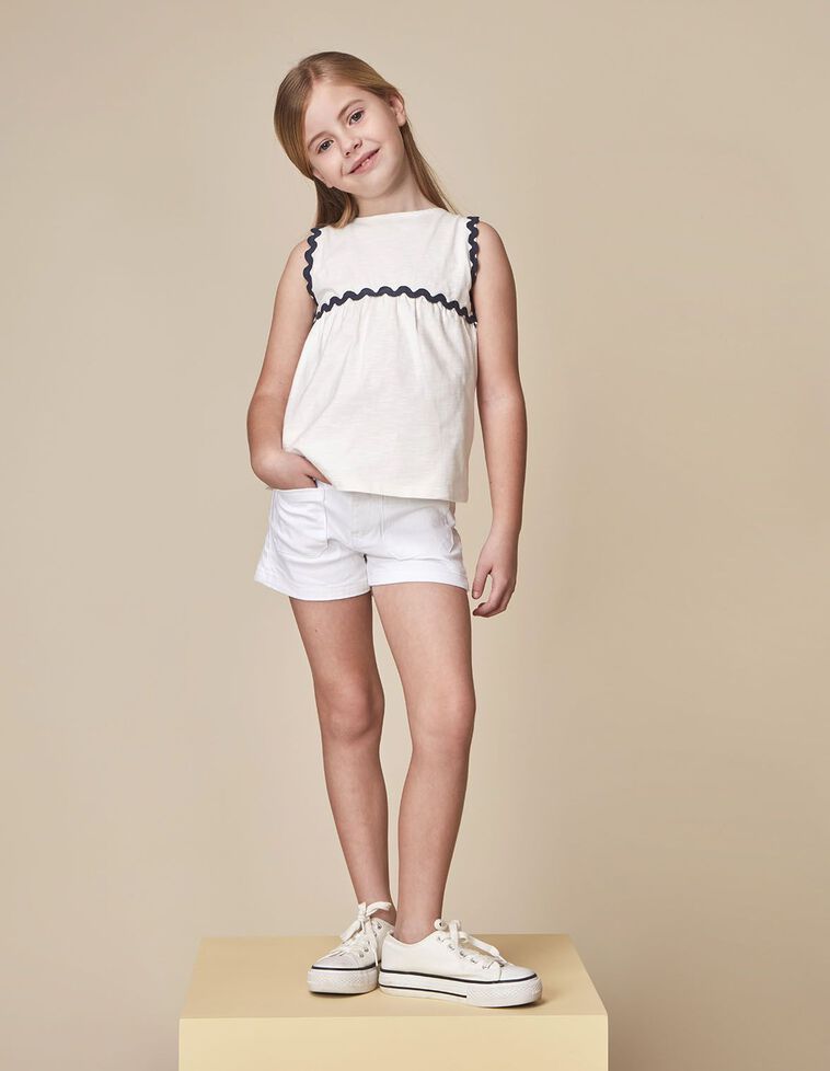 pantalón corto blanco