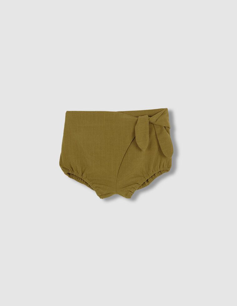 Pantalón corto anudado verde