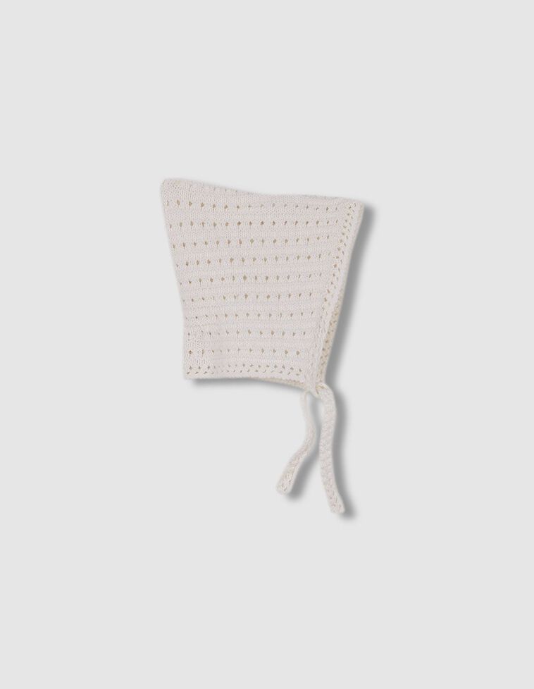 Capota de punto blanco roto