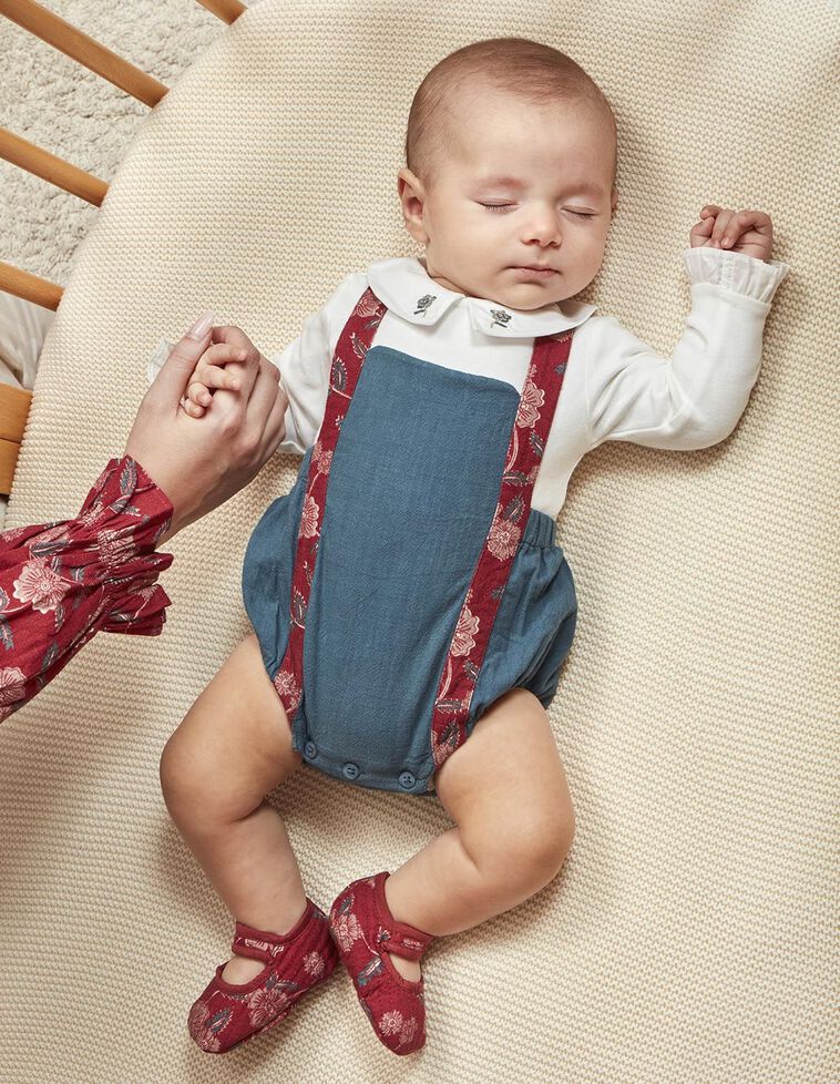 Body con bordado en el cuello blanco