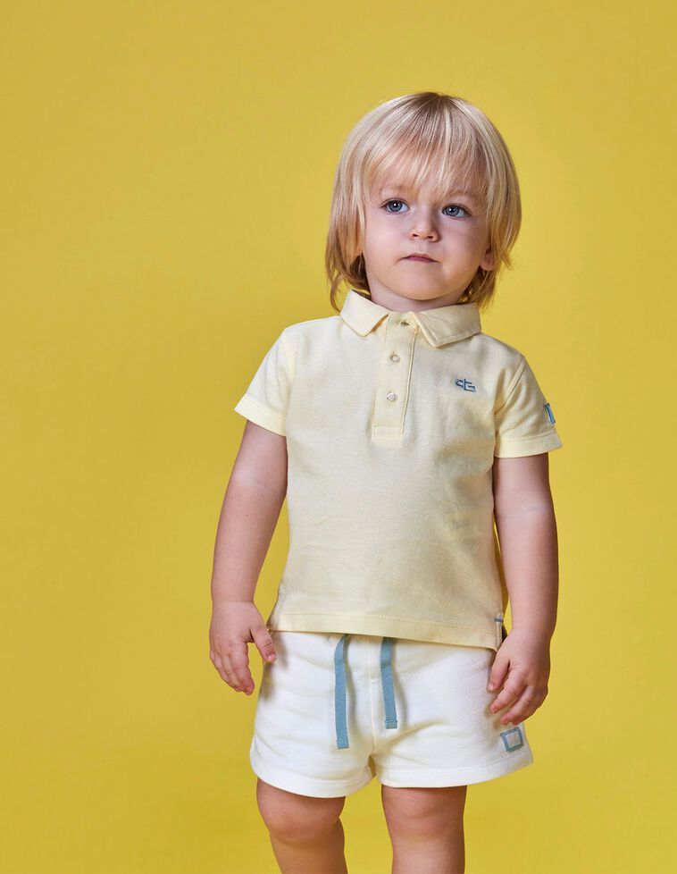 Polo de piqué amarillo  con contrastes