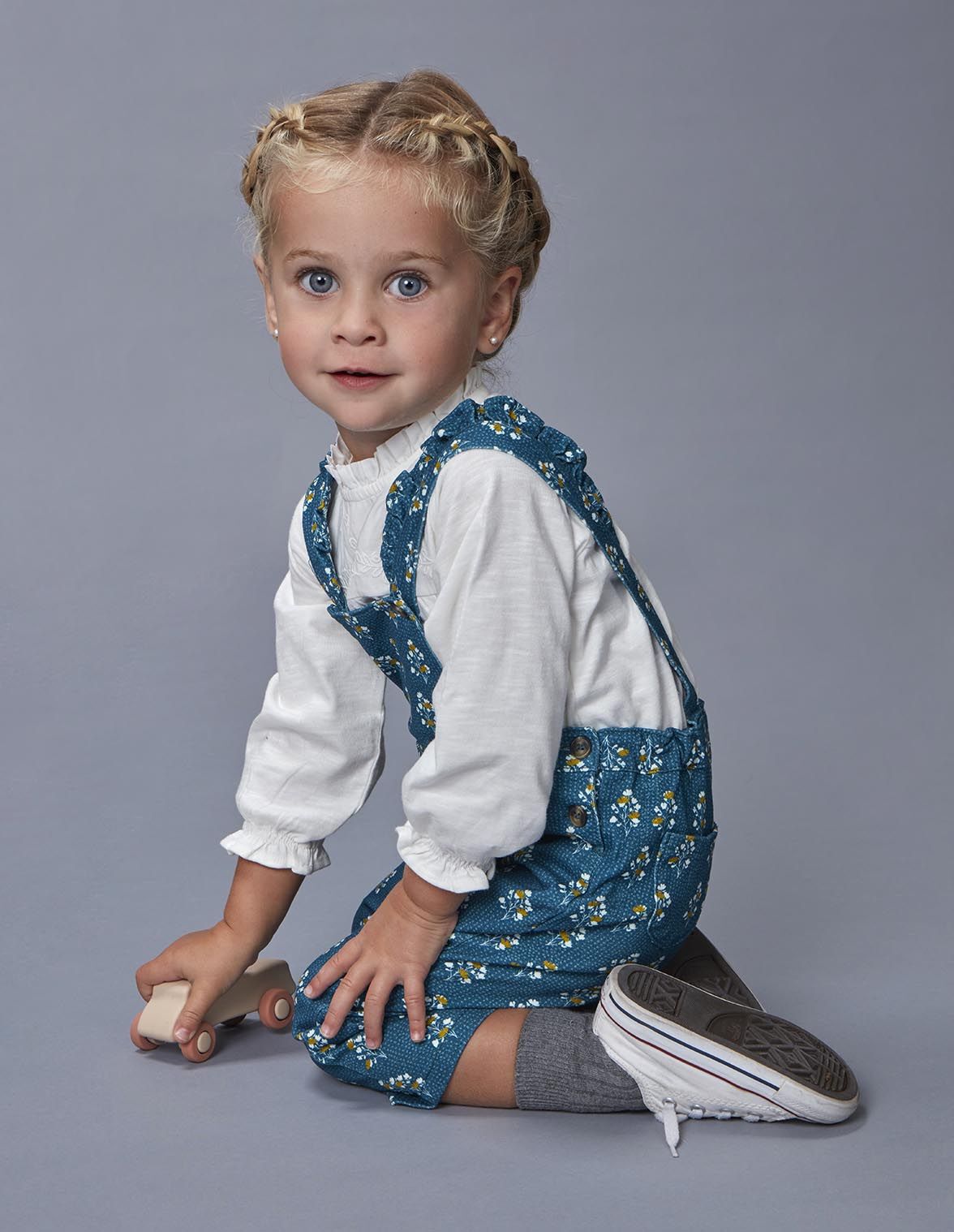  image number 1