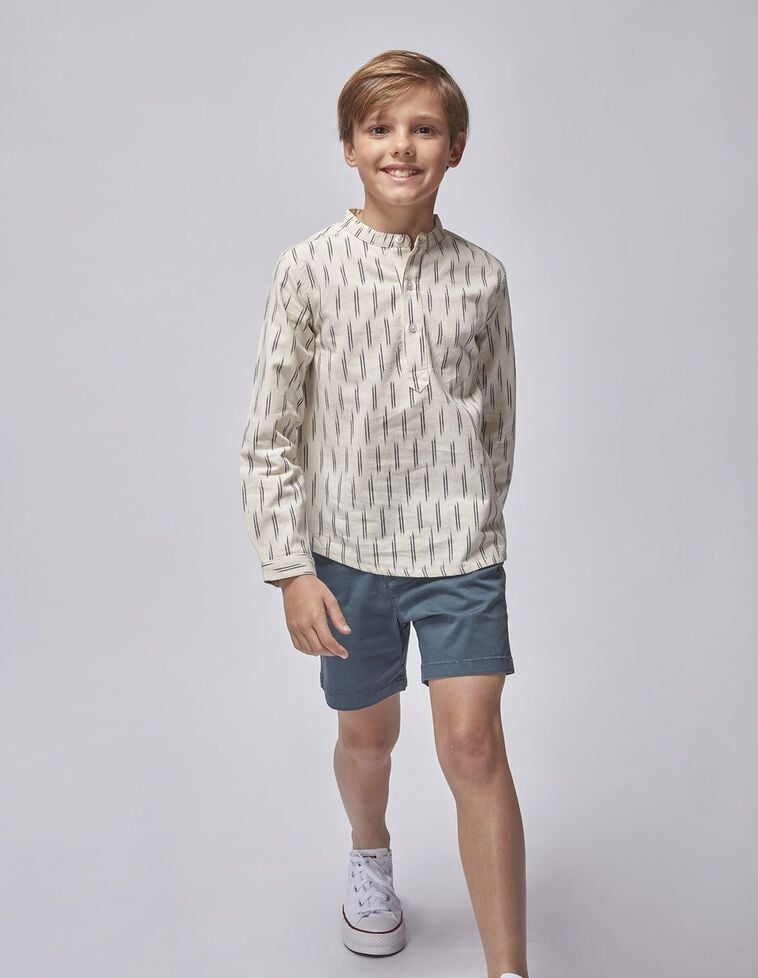 Camisa con estampado ikat blanco roto