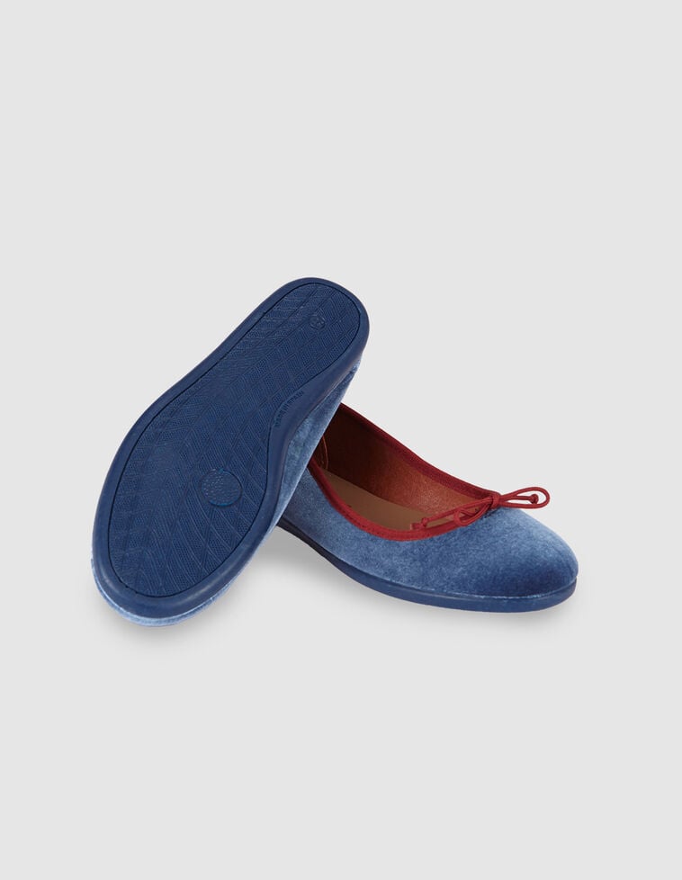 Bailarina con lazo para madre azul