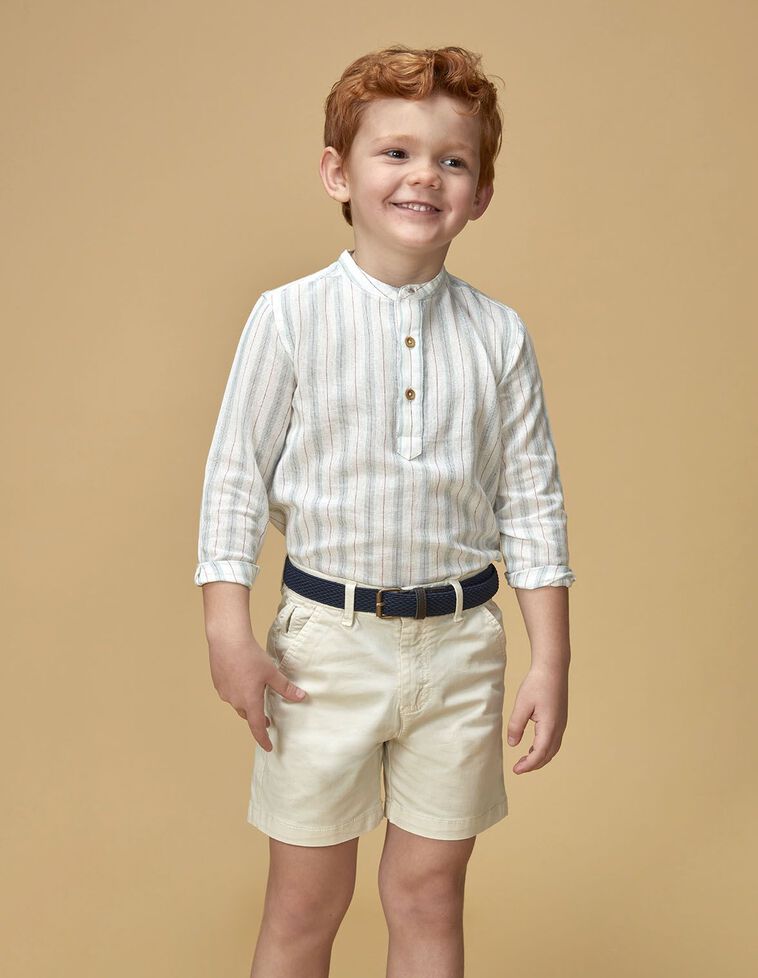 Pantalón chino corto de sarga piedra