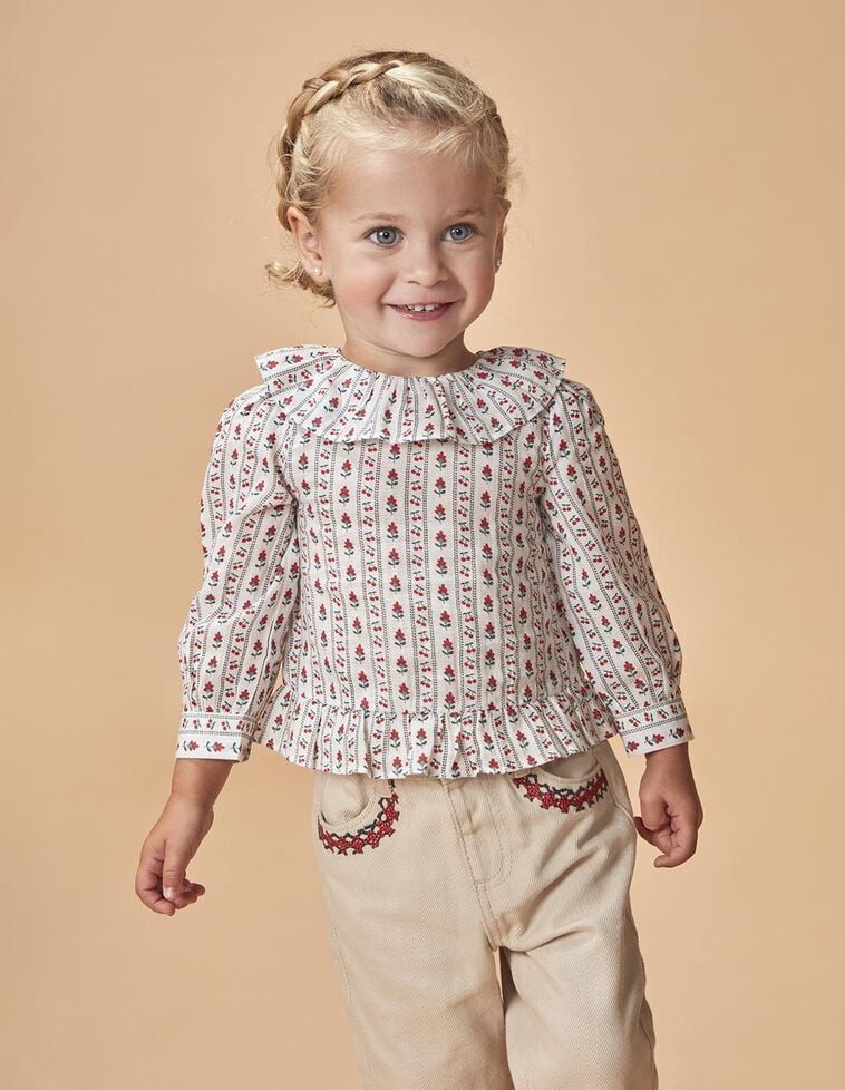 Blusa con volantes rojo