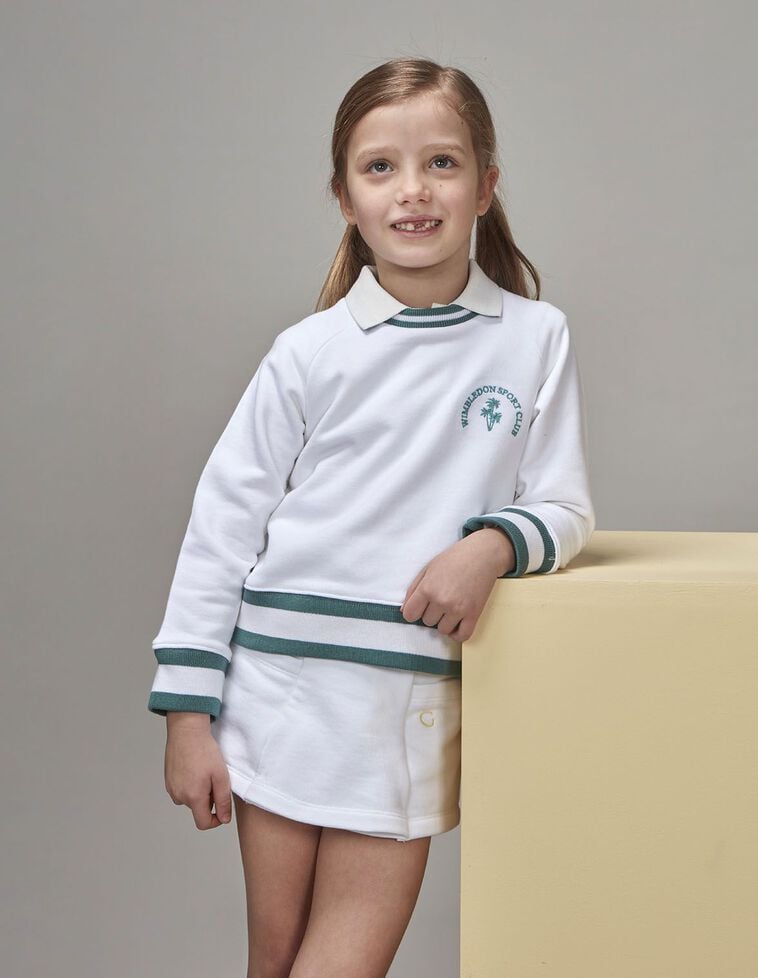Sudadera con bordado blanco