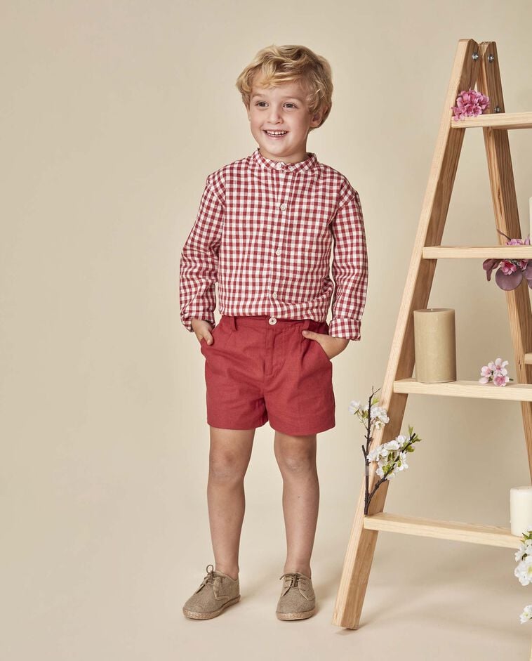 Pantal&oacute;n corto de lino coral