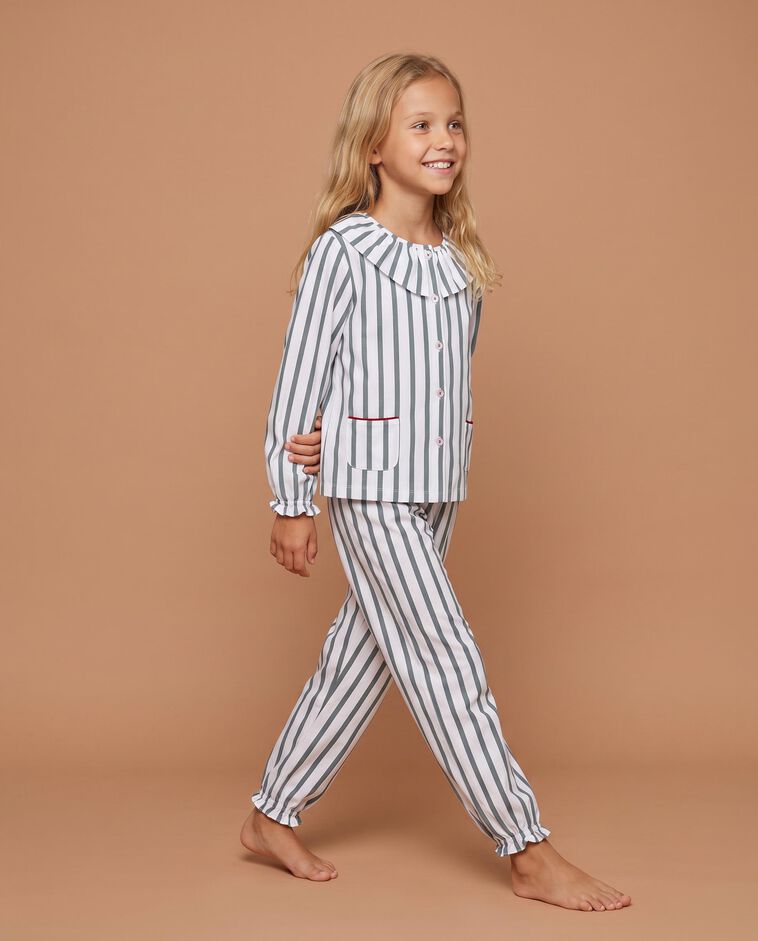 Pijama de rayas con volantes verde ni&ntilde;a