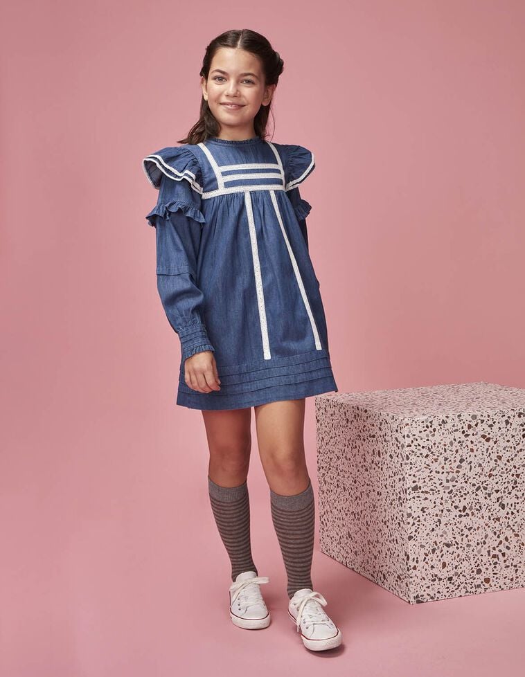 Vestido vaquero con volante en hombros azul claro