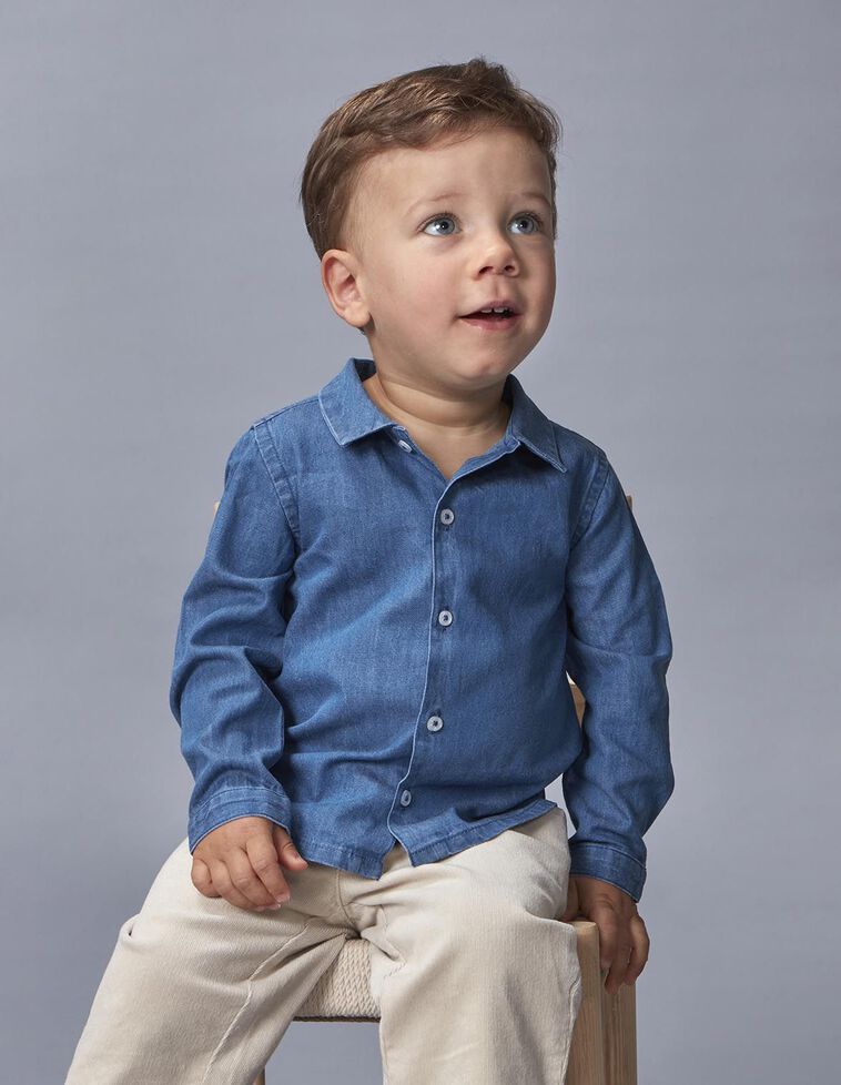 Camisa vaquera azul claro