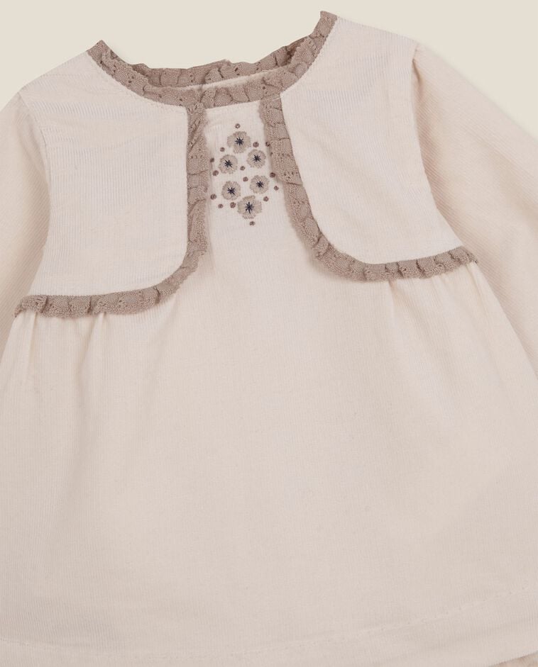  image number 3