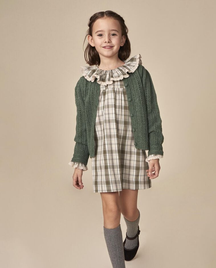 Chaqueta con calados verde ni&ntilde;a