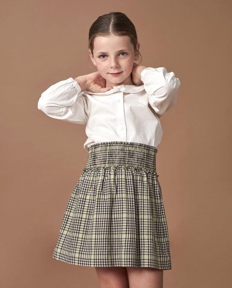 Blusa cuello bordado blanco ni&ntilde;a