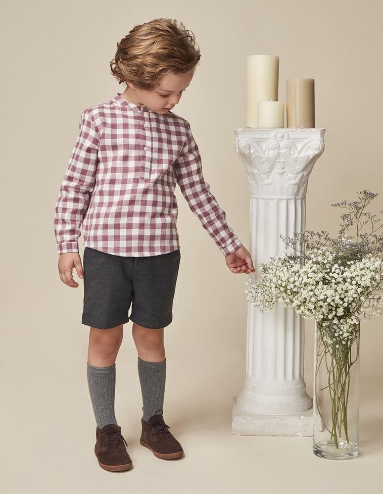 Pantalón corto de franela gris