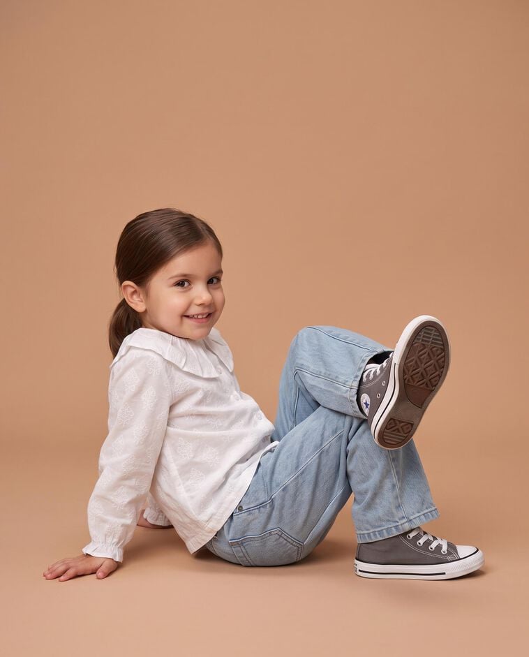 Blusa con bordados blanco ni&ntilde;a