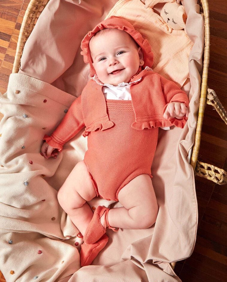 Chaqueta con volantes coral