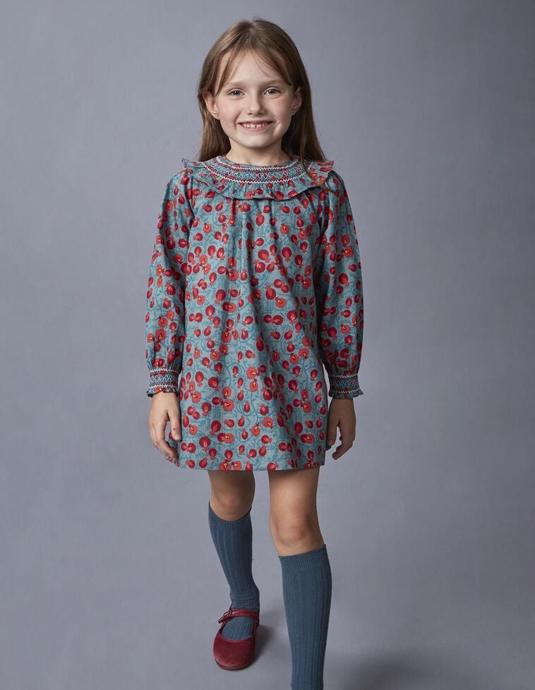 Vestido cuello nido de abeja a mano azul claro Vestido cuello nido de abeja a mano azul claro