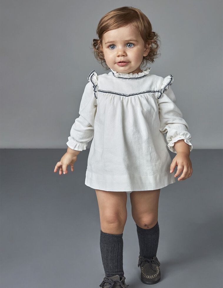 Vestido Crudo Con Bordados  Crudo