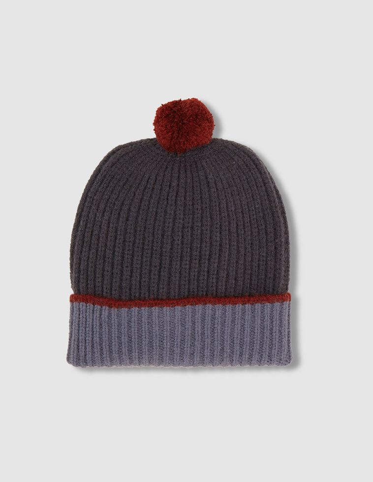 Gorro de rayas gris
