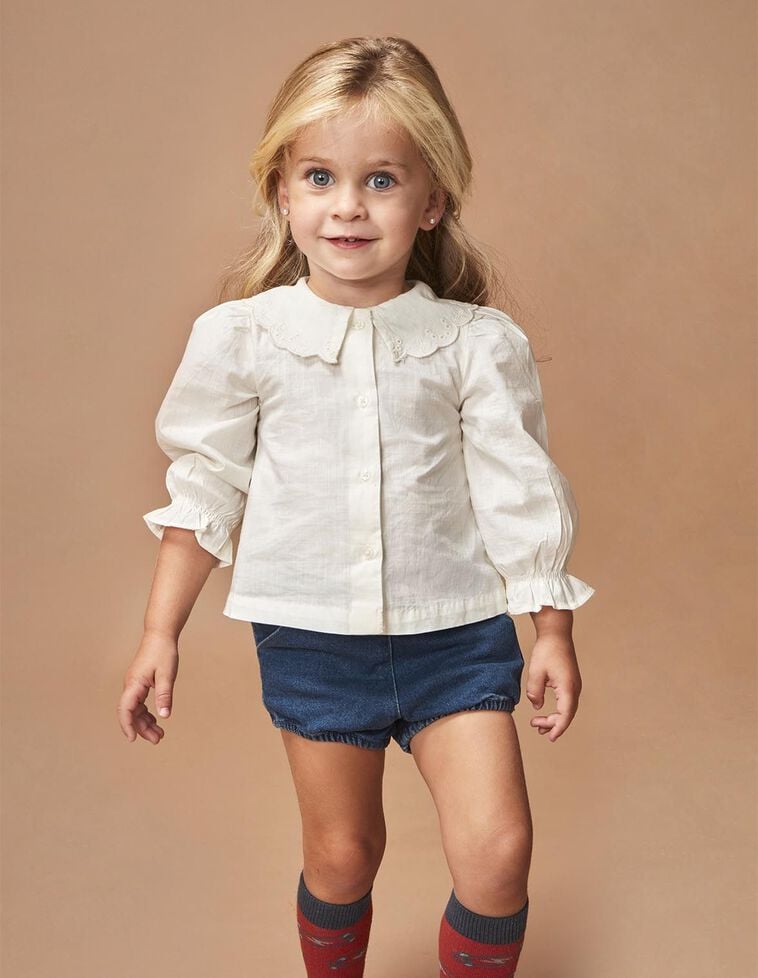 Blusa cuello ondas blanco Blusa cuello ondas blanco