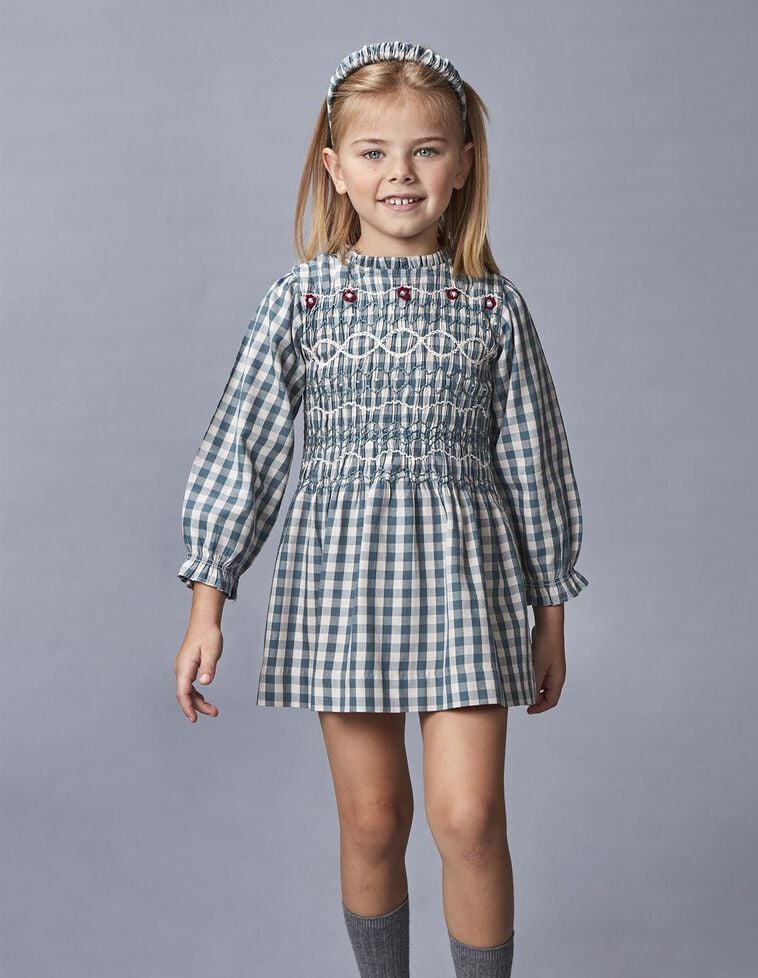 Vestido cuadros con bordado verde