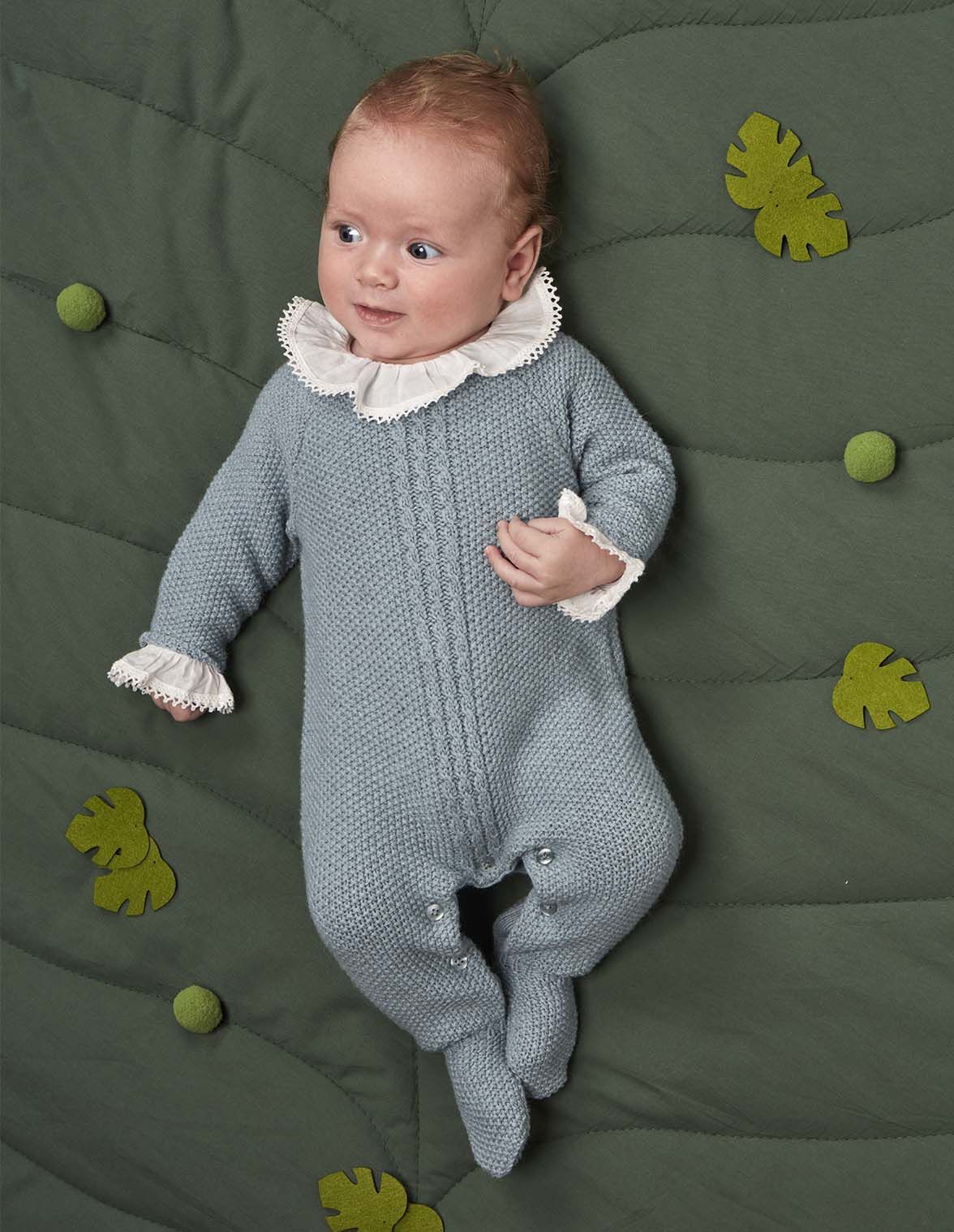 Pelele con cuello volante azul Gocco