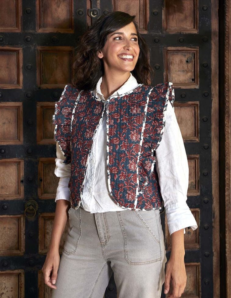 Chaleco acolchado para madre con volante verde Chaleco acolchado para madre con volante verde