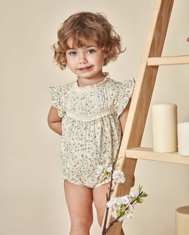 Ranita de flores piedra