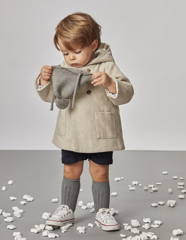 Capota Con Pompon Gris Medio Melange