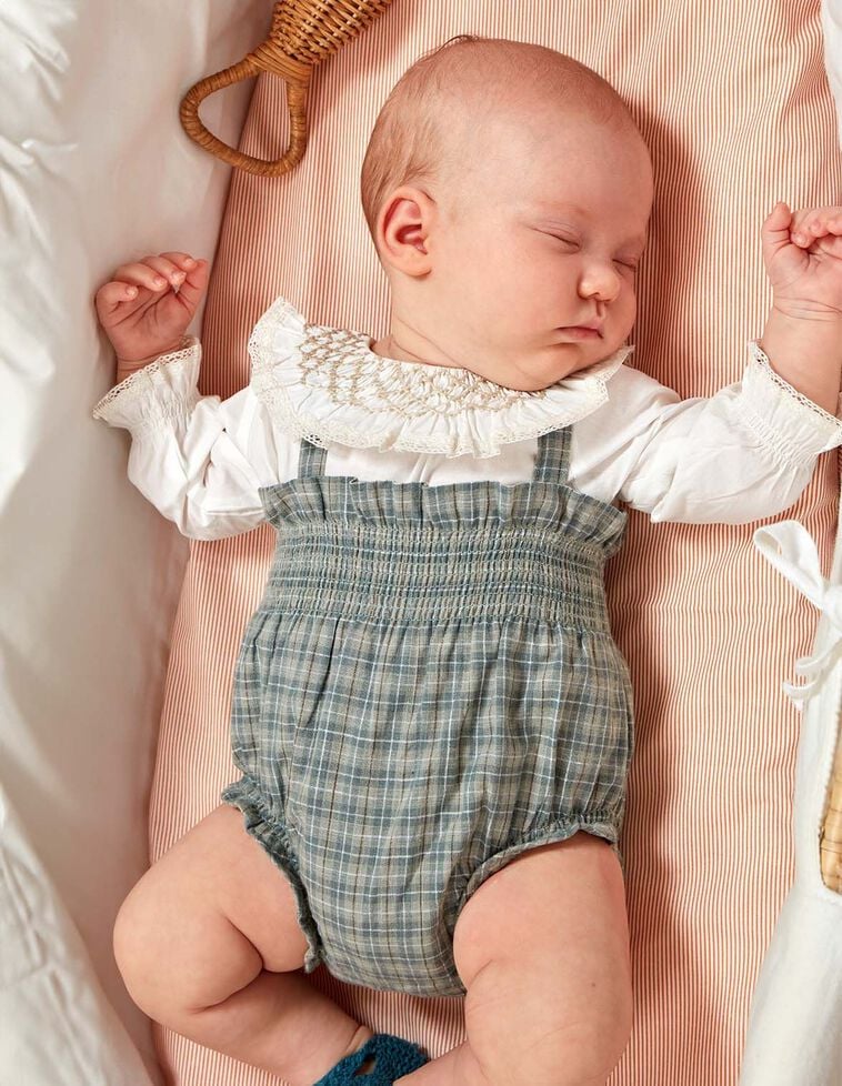 Camisa body con cuello smock blanco Camisa body con cuello smock blanco