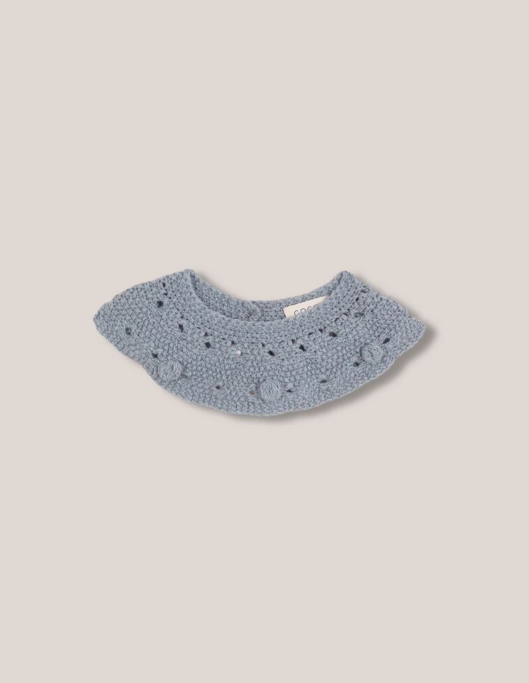 Cuello punto de arroz con lana azul