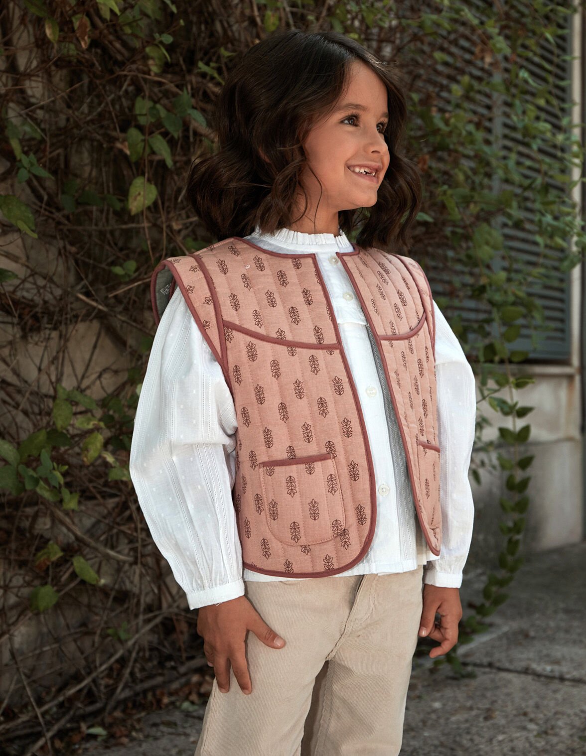LOOK NI A OI23