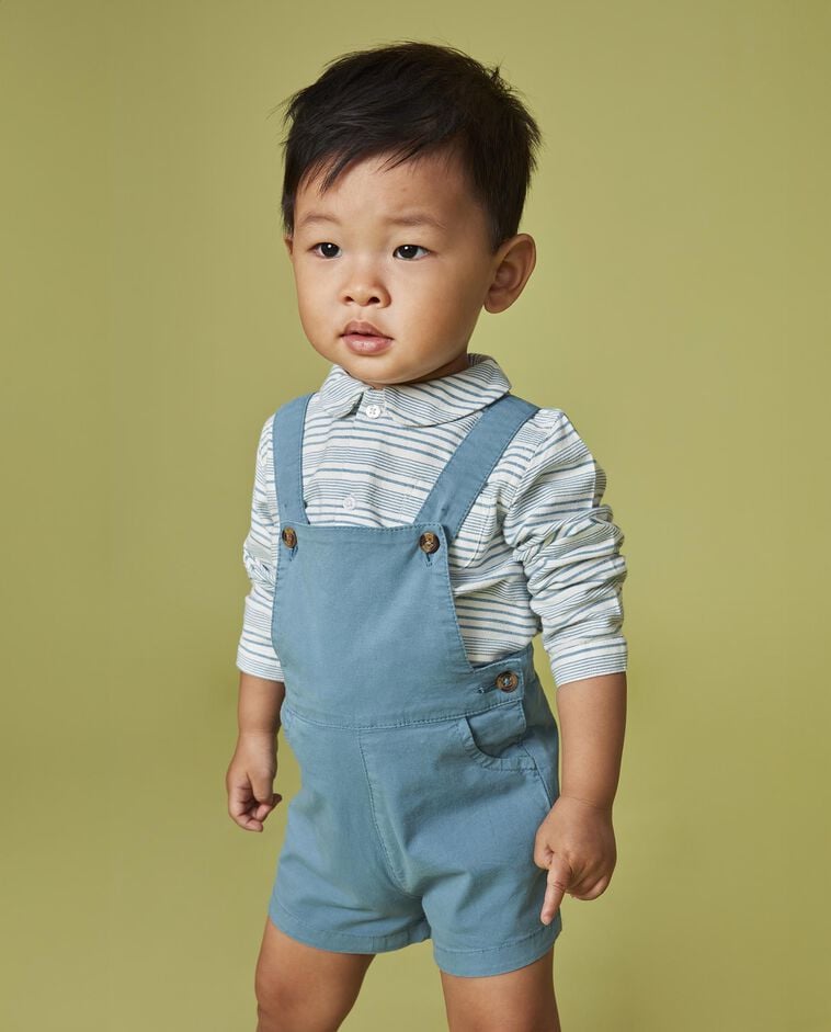 Camisa de rayas horizontales azul