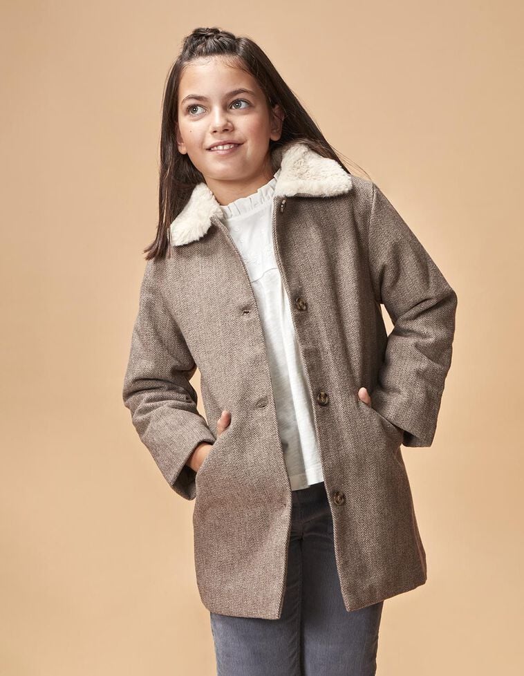 Abrigo paño con cuello de pelito camel