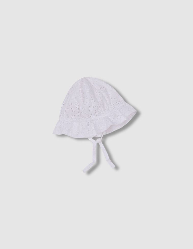 Gorro blanco con tejido desagujado