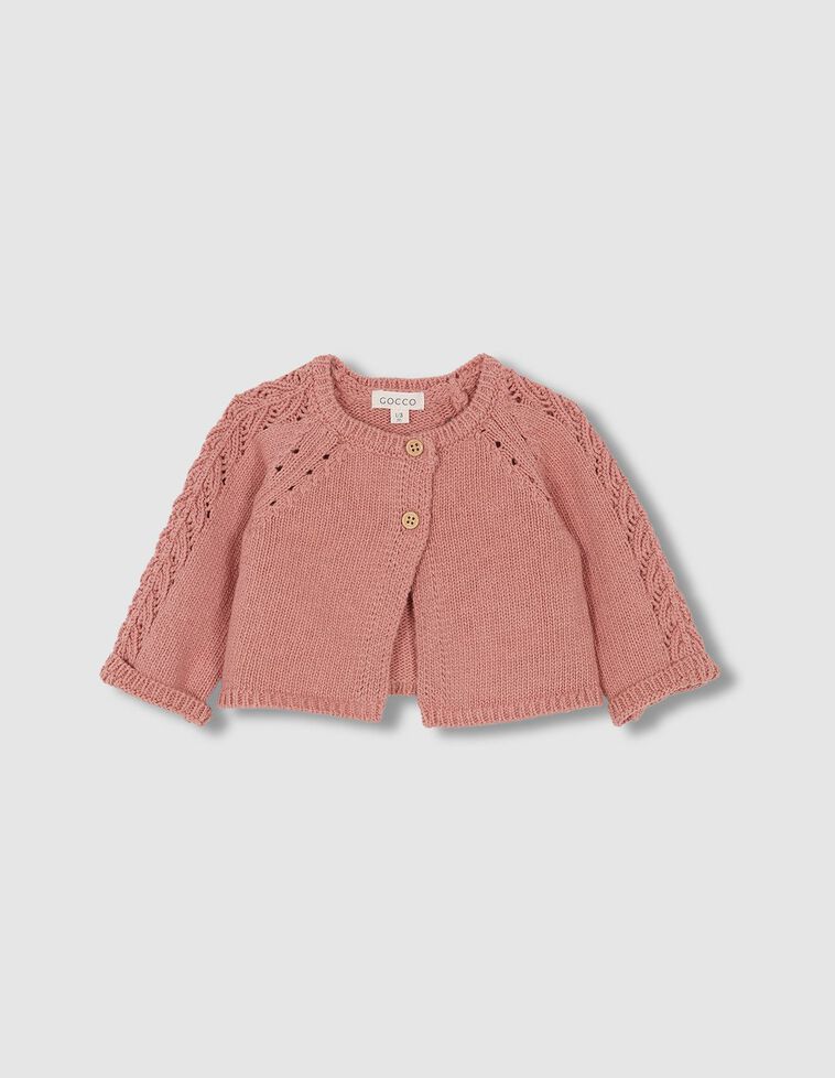 Chaqueta desagujados rosa maquillaje