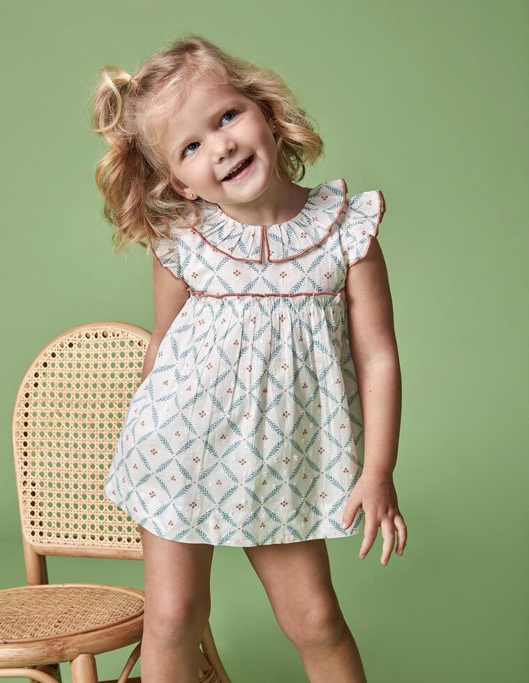 Vestido con estampado de ramitas blanco