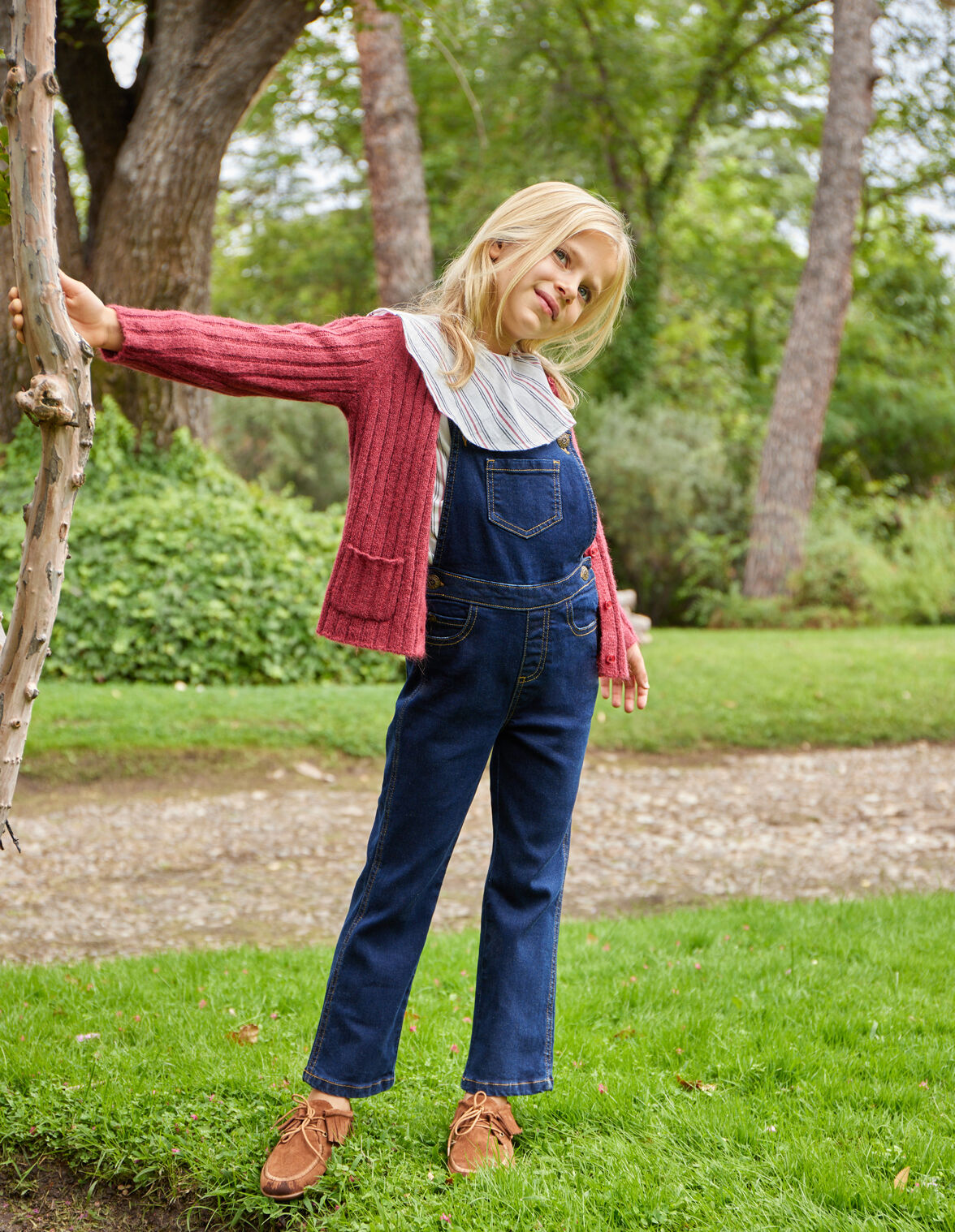 ocupado Almeja Mendicidad LOOK 10 NIÑA