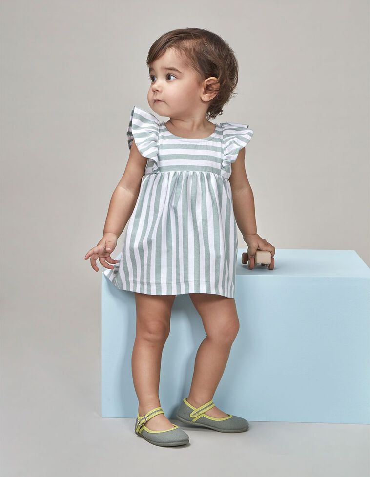 Vestido de rayas de punto verde