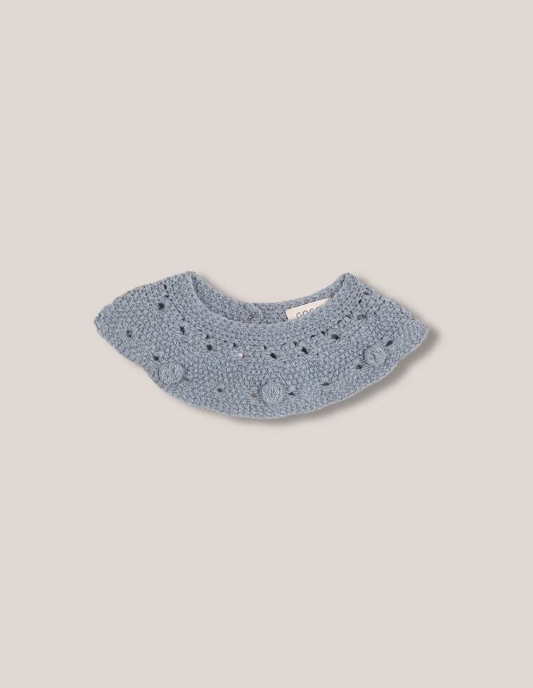 Cuello punto de arroz con lana azul