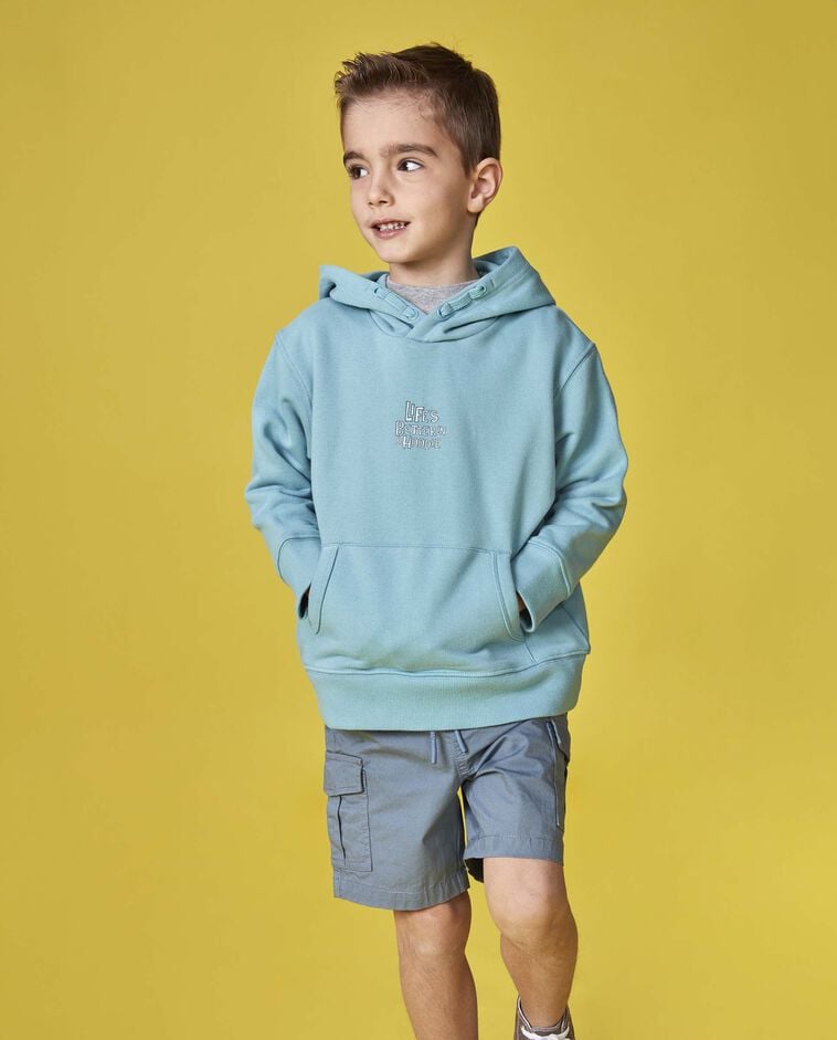 Pantal&oacute;n cargo corto con cintura el&aacute;stica azul claro