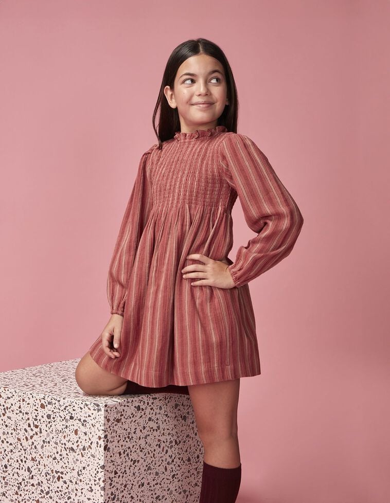 Vestido de rayas engomado rosa