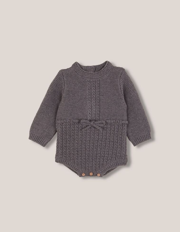 Ranita de punto bobo con lana gris