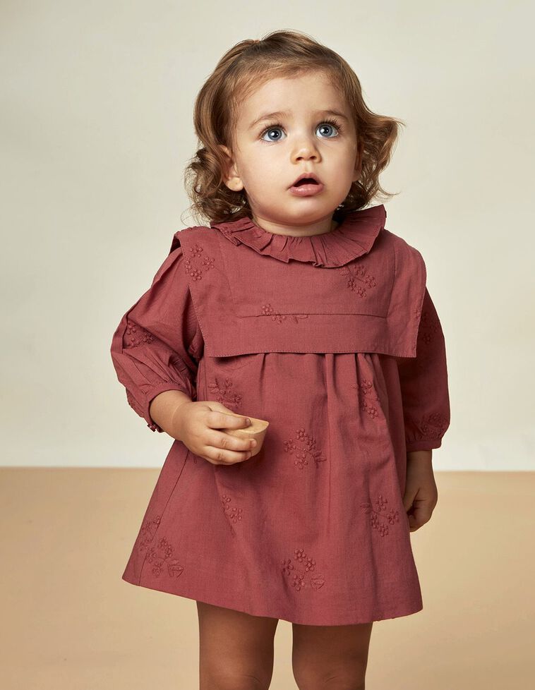 Vestido Tejido Bordado Coral Oscuro