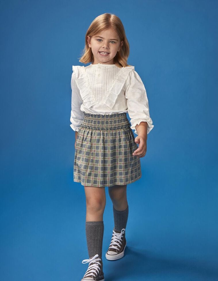 Blusa con volantes en v y puños fruncidos blanco