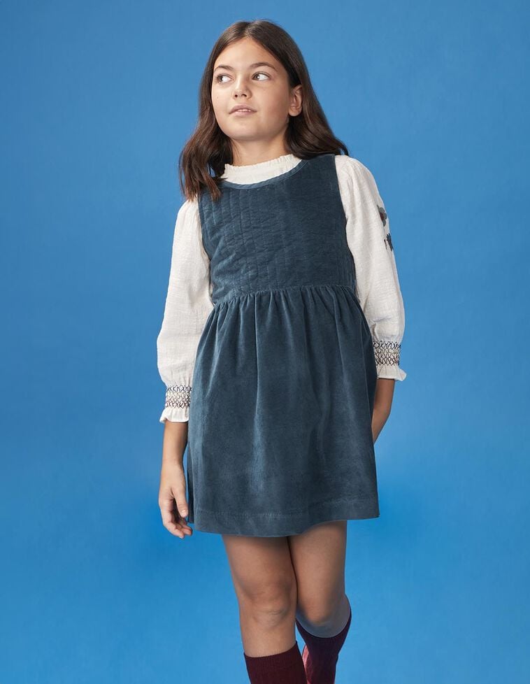 Vestido tipo pichi con detalles plisados verde