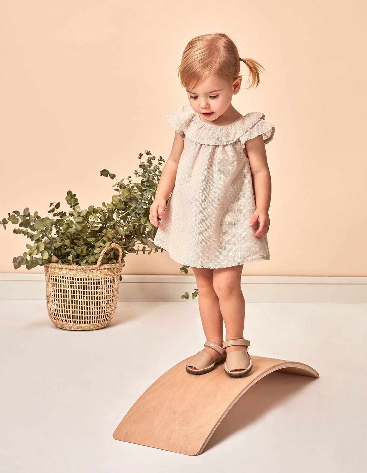 Vestido de tul color piedra Ropa infantil