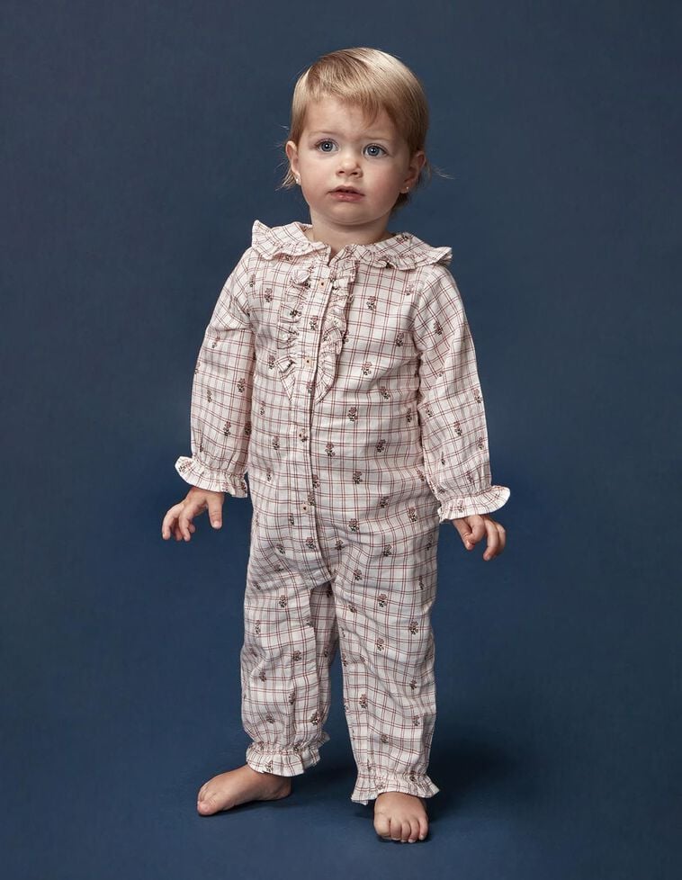 Pijama estampado de cuadros y flores blanco
