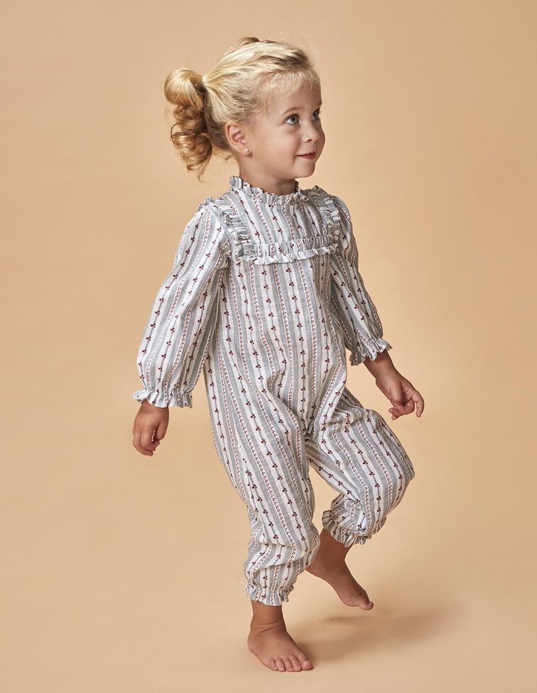 Pijama estampado de rayas y flores blanco